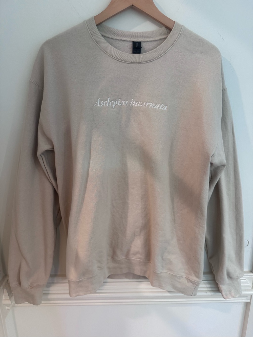 Beige Crewneck Sweatshirt with Script Embroidery medium nwot